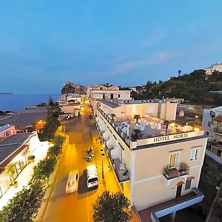 Hotel Noris 3*