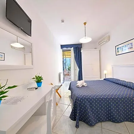 Noris Hotel Ísquia