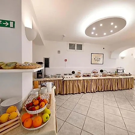 Hotel Noris